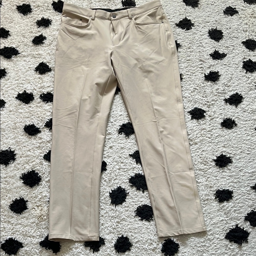Greg Norman size 34x32 Mens Tan chino straight leg Pants